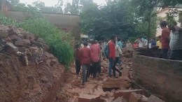 Rewa में दीवार गिरने से चार स्कूली बच्चों की मौत, इतने की हालत गंभीर