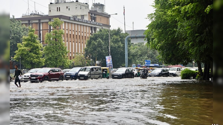 Delhi Aims To Clear Drains By June 15 To Curb Waterlogging This Monsoon