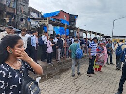 2 दिवस मुंबईत मोठी वाहतूक कोंडी; BKC, वांद्रे स्थानक परिसरातून प्रवास करीत असाल तर टाळा! 2 दिवस मुंबईत मोठी वाहतूक कोंडी; BKC, वांद्रे स्थानक परिसरातून प्रवास करीत असाल तर टाळा!