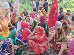 2 Teen Girls Found Hanging In UP Village, Family Alleges Murder 2 Teen Girls Found Hanging In UP Village, Family Alleges Murder