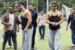 Tiger Shroff Poses With Fans Tiger Shroff Poses With Fans