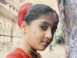 37 साल पहले दूरदर्शन पर इस बच्ची ने किया था डेब्यू, ससुराल में कदम रखते ही कर दिया था माहौल खराब, पहचाना क्या 37 साल पहले दूरदर्शन पर इस बच्ची ने किया था डेब्यू, ससुराल में कदम रखते ही कर दिया था माहौल खराब, पहचाना क्या