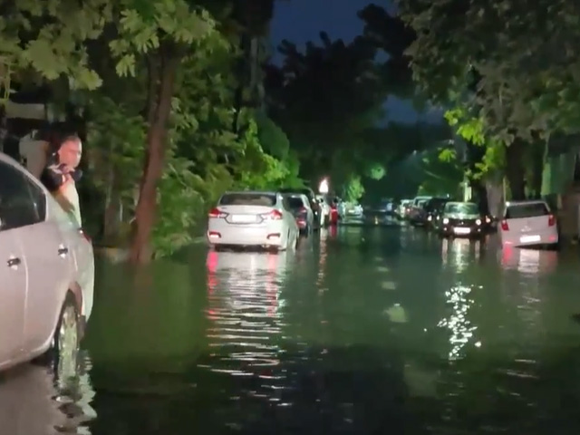 Severe Waterlogging In Ahmedabad After Heavy Rainfall, IMD Issues Alert