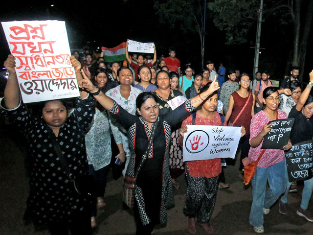 "मेरी बेटी तो सिर्फ...",कोलकाता रेप पीड़िता की मां का भावुक कर देने वाला पत्र क्या आपने पढ़ा 