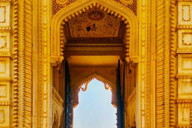 तारागढ़ किले का मुख्य दरवाजा, जिसे हाथी पोल कहा जाता है तारागढ़ किले का मुख्य दरवाजा, जिसे हाथी पोल कहा जाता है