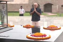 Former Delhi DY CM Manish Sisodia Pays Tribute To Mahatma Gandhi At Raj Ghat Former Delhi DY CM Manish Sisodia Pays Tribute To Mahatma Gandhi At Raj Ghat
