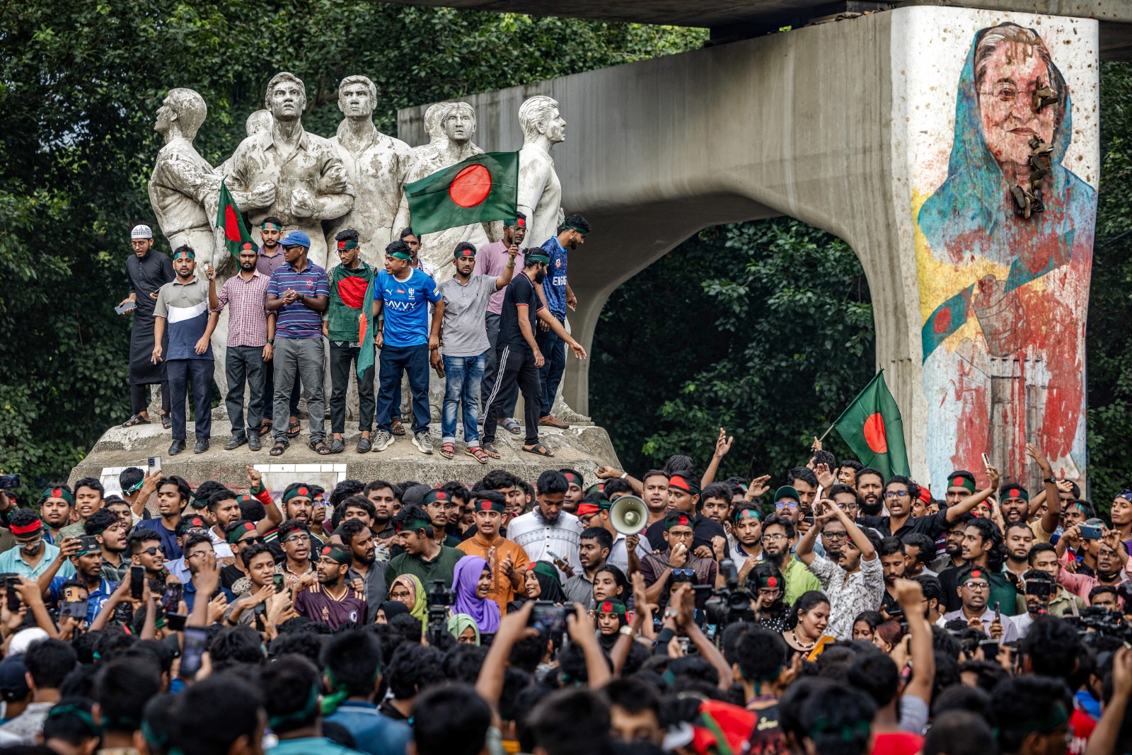 "140 Crore Indians Worried About Safety Of Hindus In Bangladesh": PM Modi