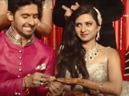 रवि दुबे-सरगुन मेहता की शादी का 11 साल पुराना वीडियो, नेहा कक्कड़ की आवाज में 'वे हानियां' गाने में दिखी अनदेखी झलक रवि दुबे-सरगुन मेहता की शादी का 11 साल पुराना वीडियो, नेहा कक्कड़ की आवाज में 'वे हानियां' गाने में दिखी अनदेखी झलक