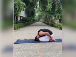 एक्सपर्ट ने बताया हेयर फॉल रोकने के लिए जबरदस्त योगासन, बस रोज 2 से 3 मिनट है करना, बालों का गिरना और टूटना जल्दी ही जाएगा रुक एक्सपर्ट ने बताया हेयर फॉल रोकने के लिए जबरदस्त योगासन, बस रोज 2 से 3 मिनट है करना, बालों का गिरना और टूटना जल्दी ही जाएगा रुक