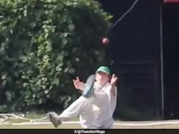 Watch: 'Greatest Dropped Catch' Effort Is Viral, Fan Says "Tribute To Pakistan" Watch: 'Greatest Dropped Catch' Effort Is Viral, Fan Says "Tribute To Pakistan"