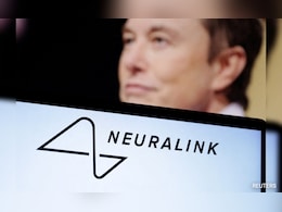 Elon Musk's Neuralink Device Helps Monkey See Something That's Not There Elon Musk's Neuralink Device Helps Monkey See Something That's Not There