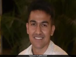 Army Captain Killed In J&K Encounter, 1 Terrorist Eliminated, 3 Remain Army Captain Killed In J&K Encounter, 1 Terrorist Eliminated, 3 Remain