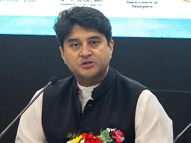 Jyotiraditya Scindia Takes Aim At Congress, Shreds New Hindenburg Report