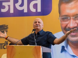 फर्जी रेड से नहीं डरेंगे... ईडी की रेड के बाद सौरभ भारद्वाज से मिले सिसोदिया का ऐलान  फर्जी रेड से नहीं डरेंगे... ईडी की रेड के बाद सौरभ भारद्वाज से मिले सिसोदिया का ऐलान