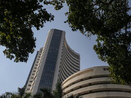 Stock Market Today: शेयर बाजार की सपाट शुरुआत, सेंसेक्स-निफ्टी ने गंवाई शुरुआती बढ़त