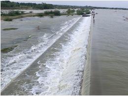 राजस्थान में तेज बारिश के बाद 22 बांध ओवरफ्लो, छोटे-बड़े कई तालाब टूटे; कई इलाकों में बाढ़ का खतरा राजस्थान में तेज बारिश के बाद 22 बांध ओवरफ्लो, छोटे-बड़े कई तालाब टूटे; कई इलाकों में बाढ़ का खतरा