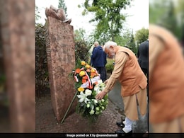 PM Modi Pays Tribute To Jamsaheb Of Nawanagar In Warsaw PM Modi Pays Tribute To Jamsaheb Of Nawanagar In Warsaw