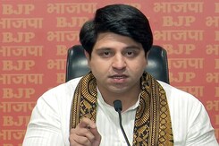 Hindenburg Report: हिंडनबर्ग के आरोपों पर BJP प्रवक्ता Shehzad Poonawalla का हमला Hindenburg Report: हिंडनबर्ग के आरोपों पर BJP प्रवक्ता Shehzad Poonawalla का हमला