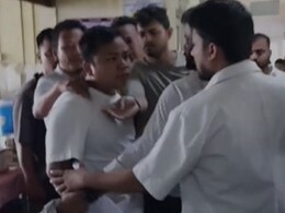 5 Assault Doctors At Guwahati Hospital After Patient Dies, Detained 5 Assault Doctors At Guwahati Hospital After Patient Dies, Detained