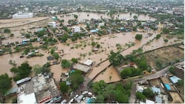 Rajasthan Weather: राजस्थान के कई जिलों में बाढ़ जैसे हालात, बूंदी में नेशनल हाईवे बंद; स्कूलों की छुट्टी&nbsp;