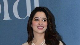 Tamannaah Bhatia Played The Ethnic Beauty To The Hilt In A Gorgeous Ivory Organza <i>Saree</i>