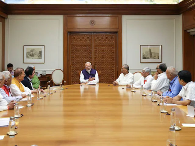 PM Chairs Council Of Ministers Meet; Discusses Issues Affecting Women, Poor