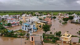 असना चक्रवात का गुजरात पर कोई बड़ा असर नहीं पड़ा, अब ओमान की ओर बढ़ गया