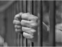 Rajasthan Acid Attack: प्यार के बाद महसूस हुई बेवफाई! एक शक के कारण आर्मी जवान पर शादीशुदा गर्लफ्रेंड ने फेंका तेजाब Rajasthan Acid Attack: प्यार के बाद महसूस हुई बेवफाई! एक शक के कारण आर्मी जवान पर शादीशुदा गर्लफ्रेंड ने फेंका तेजाब