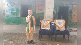Video : आम्ही काय घोडं मारलंय? 'बारकं लेकरु योजना' आणा,&nbsp;भुऱ्याने शेलक्या शब्दात ओढले ताशेरे&nbsp; &nbsp;