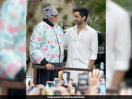 Amitabh Bachchan Shares New Pics From Fan Meet Session. Bonus - Grandson Agastya Nanda Amitabh Bachchan Shares New Pics From Fan Meet Session. Bonus - Grandson Agastya Nanda