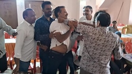 बूंदीः कजली तीज मेले की बैठक में भारी हंगामा, भाजपा-कांग्रेस पार्षदों में हाथापाई; नेता प्रतिपक्ष की गिरबान पकड़ी