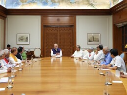PM Chairs Council Of Ministers Meet; Discusses Issues Affecting Women, Poor