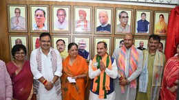 पद, कद और मद... मदन राठौड़ की ताजपोशी में वसुंधरा राजे की स्पीच ने लूटा मजमा, इशारों-इशारों में बड़ी बात बोल गईं पूर्व CM