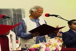 Muhammad Yunus Calls Meeting Over Attack On Minorities In Bangladesh Muhammad Yunus Calls Meeting Over Attack On Minorities In Bangladesh