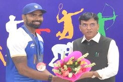 Sports Minister Mansukh Mandaviya Felicitates Indian Men’s Hockey Team Players In Delhi Sports Minister Mansukh Mandaviya Felicitates Indian Men’s Hockey Team Players In Delhi