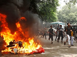 बांग्लादेश को 'जलाया', हिंदुओं को बनाती रही है निशाना, जानिए क्या है जमात-ए-इस्लामी? बांग्लादेश को 'जलाया', हिंदुओं को बनाती रही है निशाना, जानिए क्या है जमात-ए-इस्लामी?
