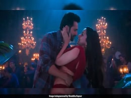 Varun Dhawan's Unexpected Reply To Shraddha Kapoor's Proposal: "I Don't Like Girls" Varun Dhawan's Unexpected Reply To Shraddha Kapoor's Proposal: "I Don't Like Girls"