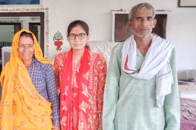 माता पिता के साथ नरेशी