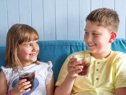 Juice For Kids: बच्चे करें कोल्ड ड्रिंक की डिमांड, तो उन्हें पिलाएं ये 7 रिफ्रेशिंग जूस, सेहत भी होगी एक नंबर Juice For Kids: बच्चे करें कोल्ड ड्रिंक की डिमांड, तो उन्हें पिलाएं ये 7 रिफ्रेशिंग जूस, सेहत भी होगी एक नंबर