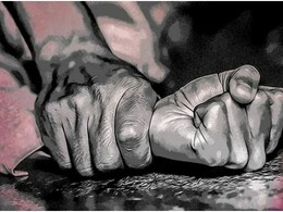 Jodhpur Minor Gangrape: जोधपुर में 17 वर्षीय किशोरी का अपहरण के बाद गैंगरेप, 2 आरोपियों को पुलिस ने पकड़ा, 3 की तलाश जारी Jodhpur Minor Gangrape: जोधपुर में 17 वर्षीय किशोरी का अपहरण के बाद गैंगरेप, 2 आरोपियों को पुलिस ने पकड़ा, 3 की तलाश जारी