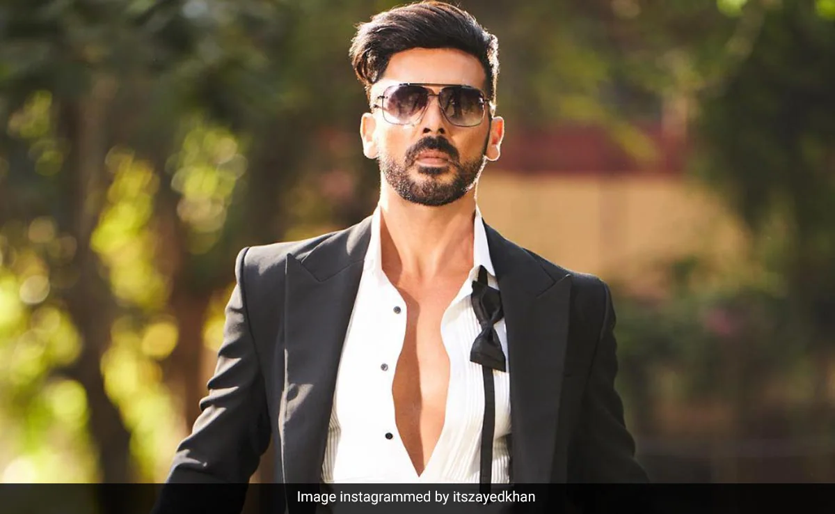 Zayed Khan On His Father Sanjay Khan's Rumoured Relationship With Zeenat Aman: "It Was A Whole Different Era"