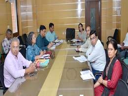 राजस्थान विधानसभा उपचुनाव की तैयारियां तेज, निर्वाचन विभाग ने सभी 7 जिलों के कलेक्टर संग की बैठक राजस्थान विधानसभा उपचुनाव की तैयारियां तेज, निर्वाचन विभाग ने सभी 7 जिलों के कलेक्टर संग की बैठक