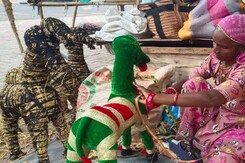 बाबा रामदेव जी को क्यों चढ़ाया जाता है कपड़े का घोड़ा जानिए?