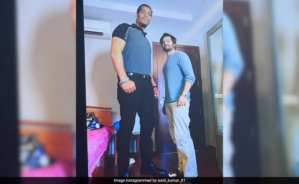 <i>Stree 2</i>'s Sarkata Meets <i>Mirzapur</i>'s Guddu Bhaiya. See Sunil Kumar's Pic With Ali Fazal