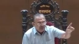 Rajasthan Politics: राजस्थान विधानसभा में जोरदार हंगामा, इस्तीफा मांग रहे कांग्रेस विधायक, स्पीकर बोले- बाद में बात करेंगे