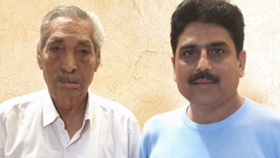 Shailesh Lodha : निधन से टूटा दिल, तारक मेहता के शैलेश लोढ़ा ने पिता के जाने के बाद बयां किया अपना दर्द 3 Shailesh Lodha