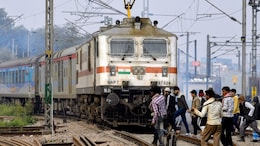 तारों के जाल से मिल रही मुक्ति, इलेक्ट्रोनिक इंटर लोकिंग सिस्टम में बदल रहे रेलवे स्टेशन; रुकेंगे एक्सीडेंट