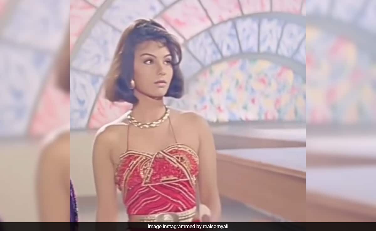 Somy Ali Was "Over The Moon" When She Learnt Rekha Was Supposed To Play Her Role In <i>Yaar Gaddar</i>