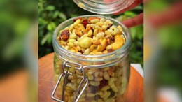 How to Make South Indian-Style Millet Namkeen That's Totally Guilt-Free