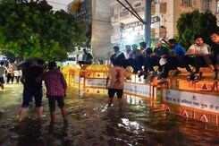 Delhi Schools To Remain Shut Today After Heavy Rain And Waterlogging Delhi Schools To Remain Shut Today After Heavy Rain And Waterlogging